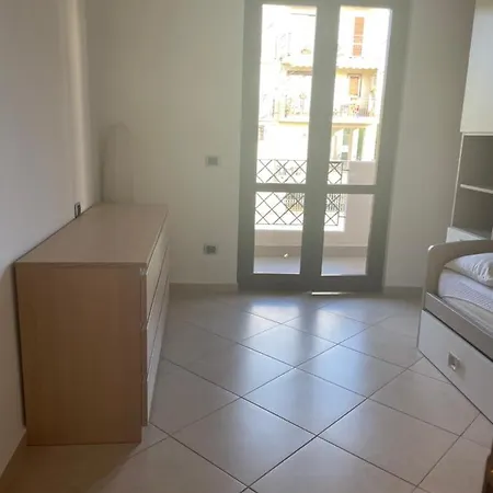 Ulisse Apartament شقة سبرلونغا