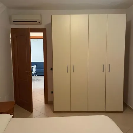 Ulisse Apartament شقة *